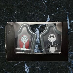 NIB Nightmare Before Christmas Jack Skellington & Sally Salt
& Pepper Shakers